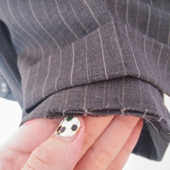 Saks Fifth Ave 2 Piece Anti-Wrinkle Grey Striped Suit 40L - Picture 10 of 10